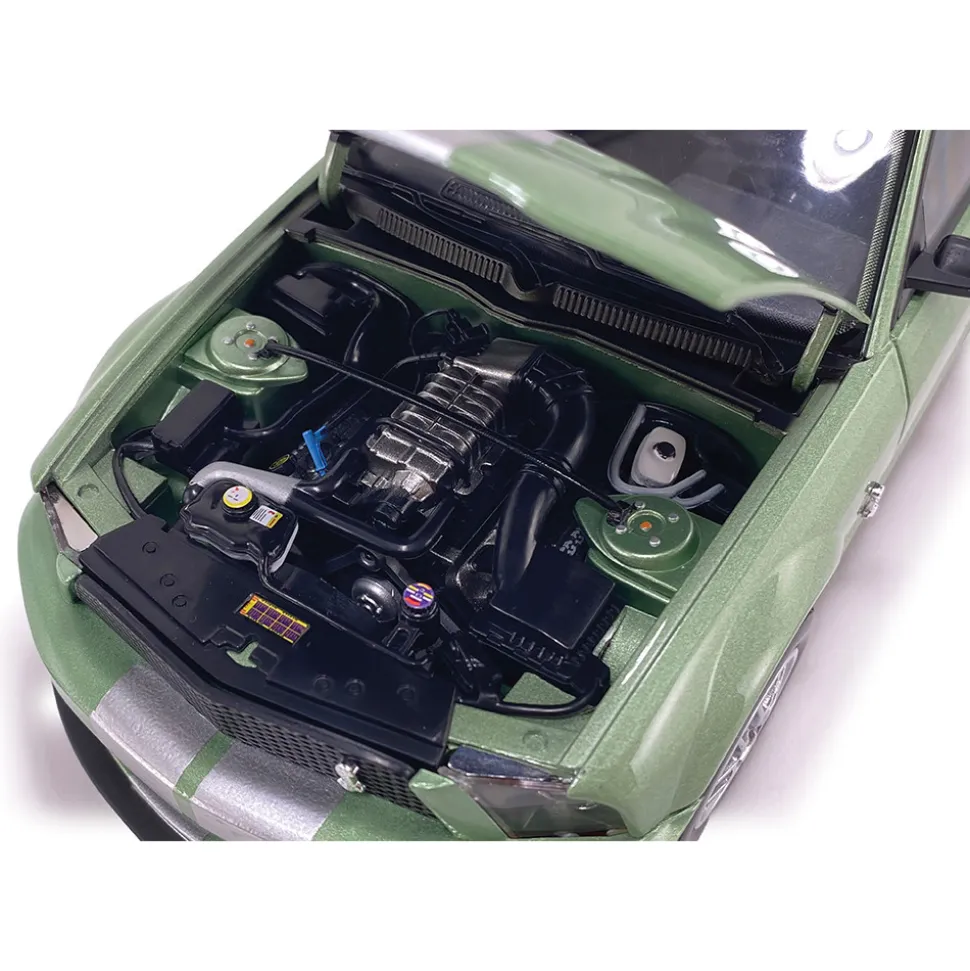 2007 Ford Mustang G.T. 500 - Lime Green 1:18 Scale Diecast Model Car by Shelby Collectibles
