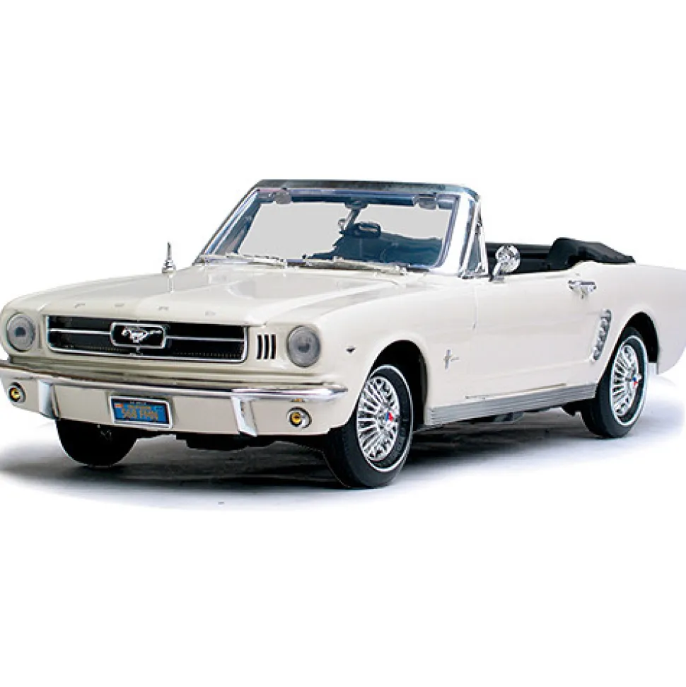 1964 1/2 Ford Mustang 1:18 Scale Diecast Model by Motormax