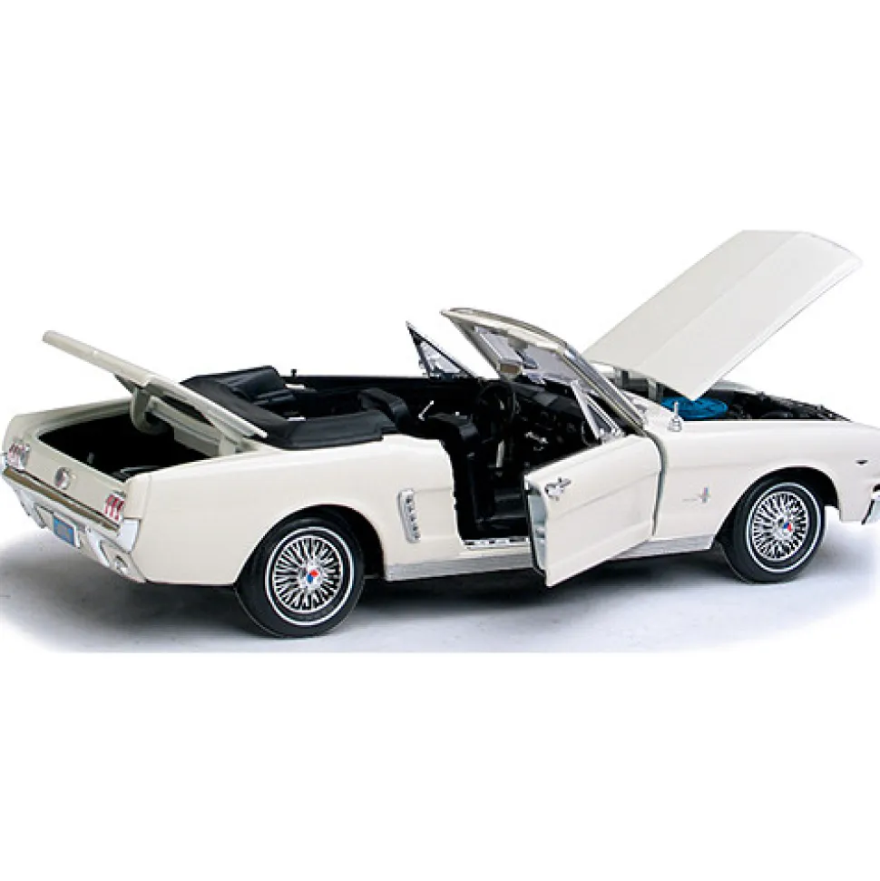 1964 1/2 Ford Mustang 1:18 Scale Diecast Model by Motormax