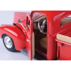 1940 Ford Pickup - Red 1:24 Scale Diecast Model Truck by Motormax