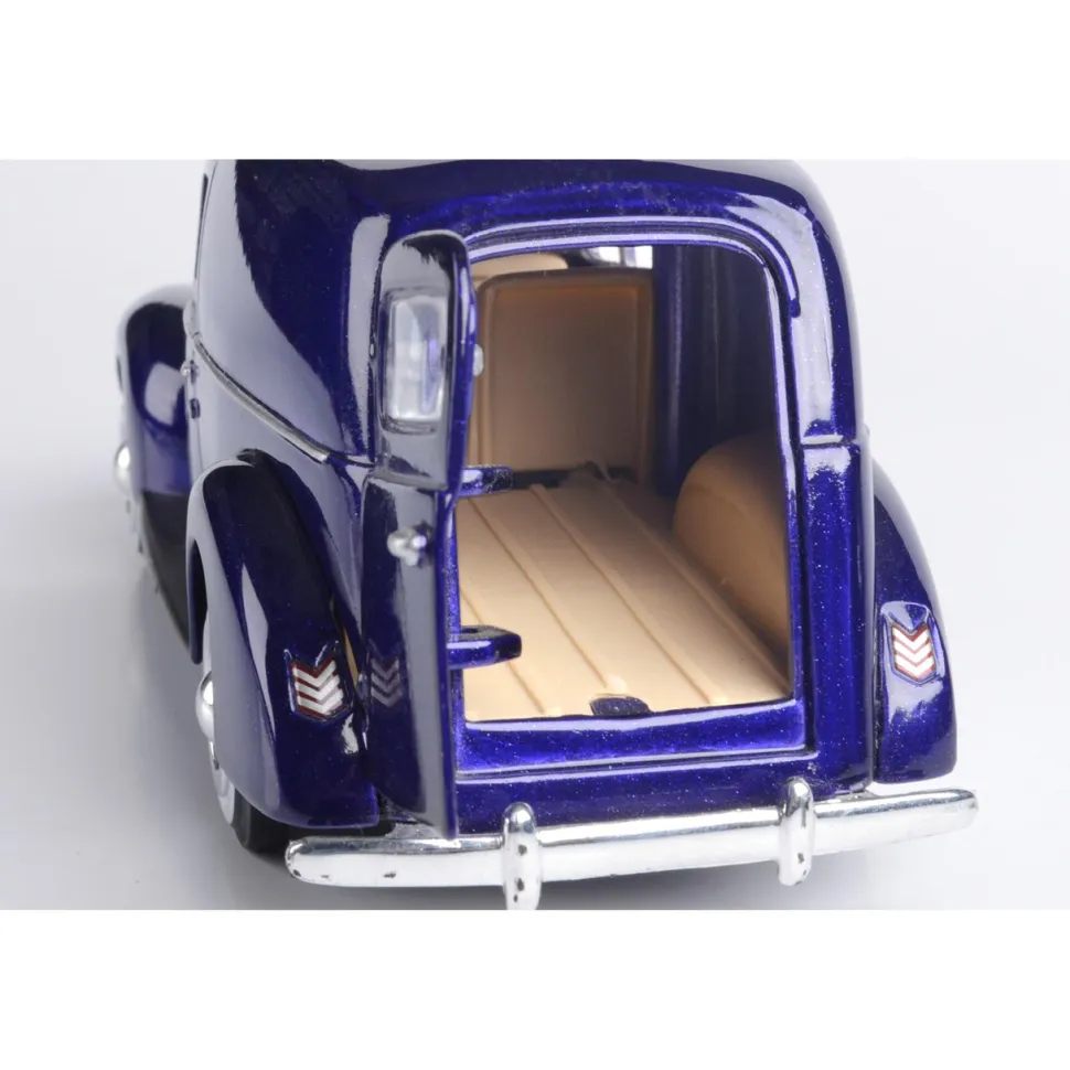 1940 Ford Sedan Delivery-Metallic Purple 1:24 Scale Diecast Model Car by Motormax