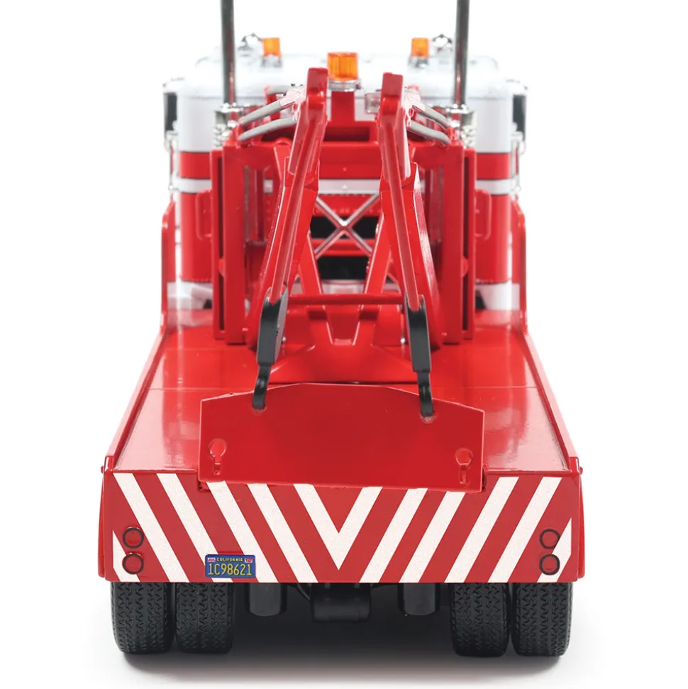 1987 Freightliner FLA Tow Truck - Red & White 1:43 Scale Diecast Model Truck by IXO Models