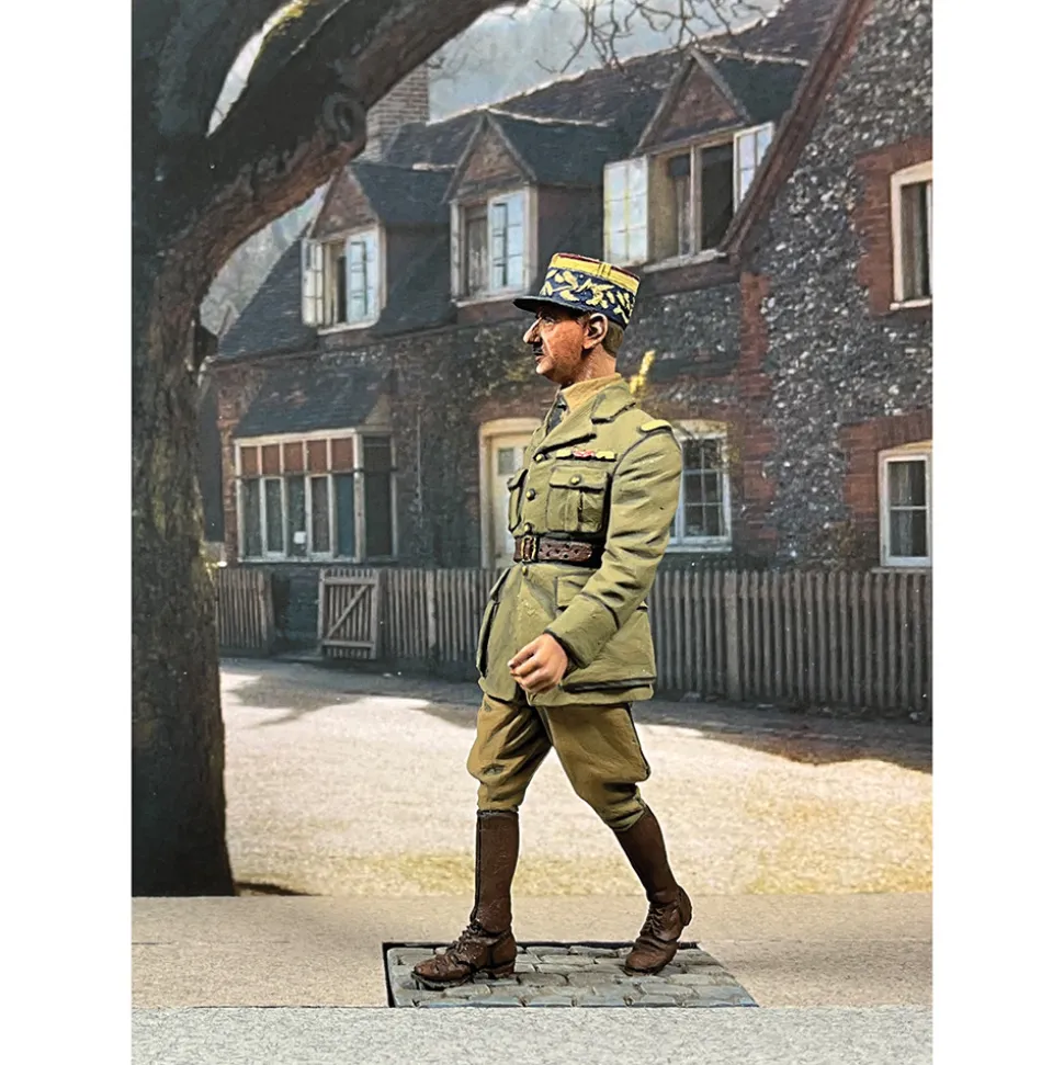 French General Charles De Gaulle, 1944-45 1/30 Figure William Britain (10181) 1:30 scale Metal by William Britain