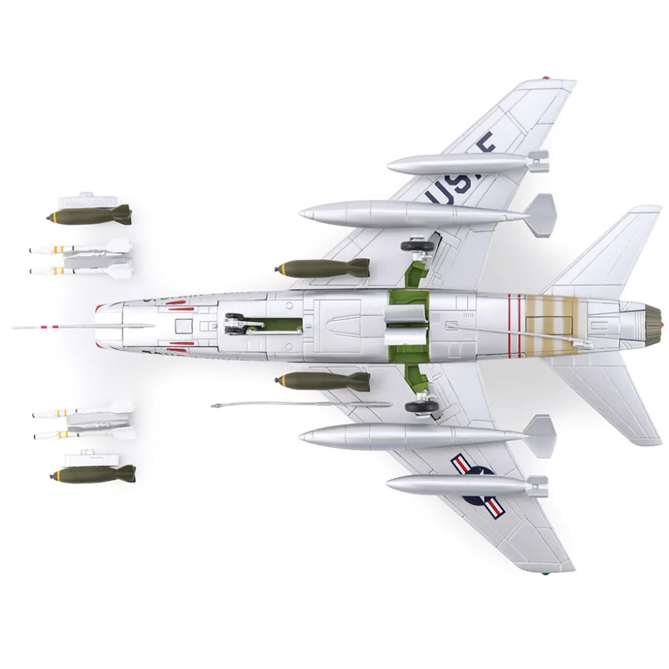 F-100 Super Sabre 1/72 Die Cast Model 1:72 scale Metal by Hobby Master