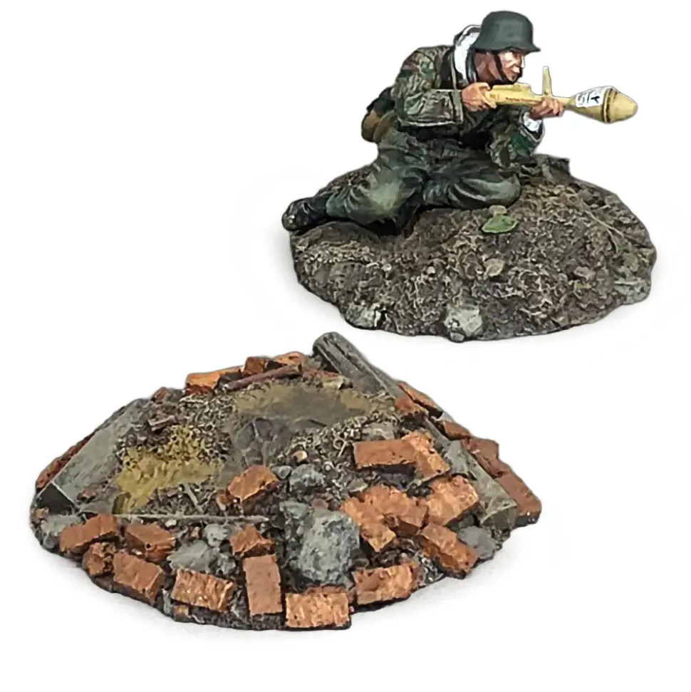 Grenadier Waiting with Panzerfaust, 1944-45 1/30 Figure WILLIAM BRITAIN (25157) 1:30 Scale Metal by William Britain