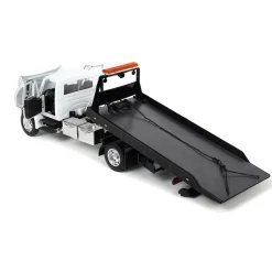 International Flatbed Tow Truck 1:24 Scale Diecast Model Truck by Jada Toys