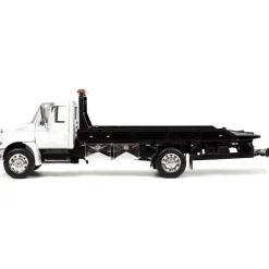 International Flatbed Tow Truck 1:24 Scale Diecast Model Truck by Jada Toys