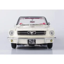 James Bond - 1964 1/2 Ford Goldfinger Mustang - White 1:18 Scale Diecast Model Car by Motormax