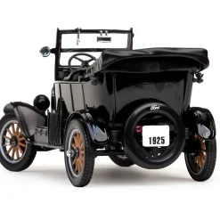Laurel & Hardy 1925 Ford Model T 1:24 Scale Diecast Model Car by Sunstar