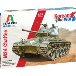 M-24 CHAFFEE 1/35 KIT 1:35 Scale Plastic by Italeri