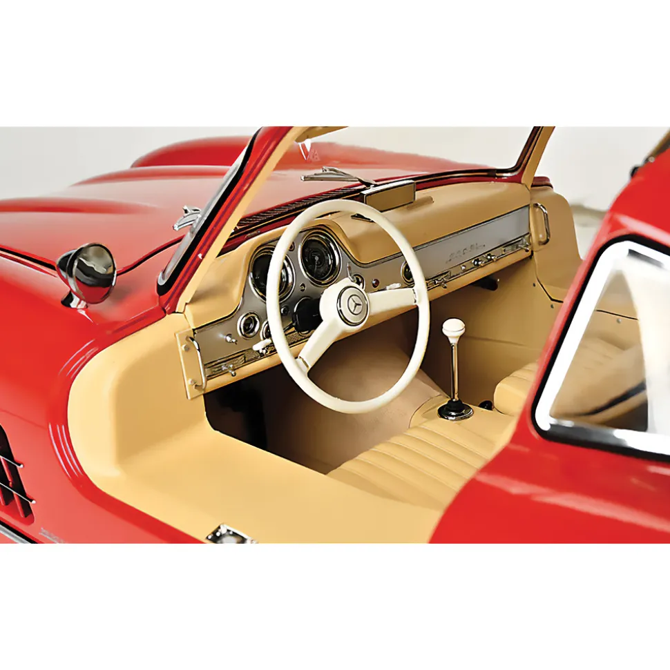 1955 Mercedes Benz 300SL Gullwing Coupe - Red 1:8 Scale Diecast Model Car by IXO Models