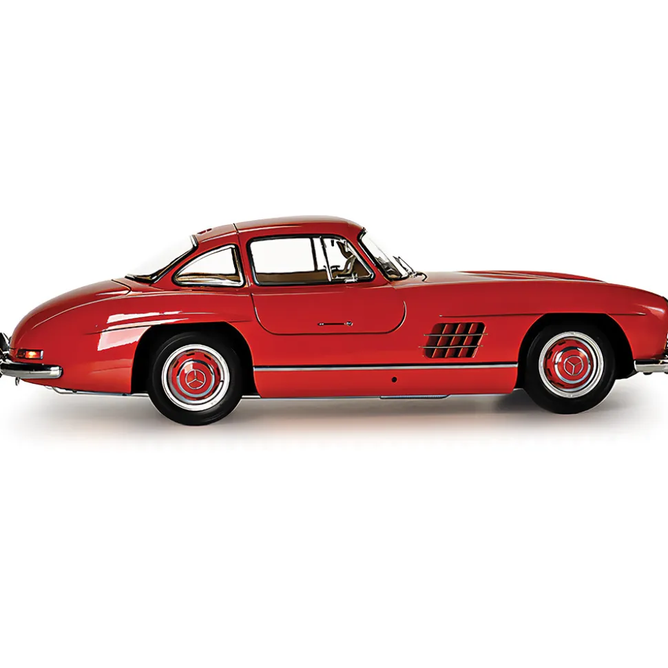 1955 Mercedes Benz 300SL Gullwing Coupe - Red 1:8 Scale Diecast Model Car by IXO Models