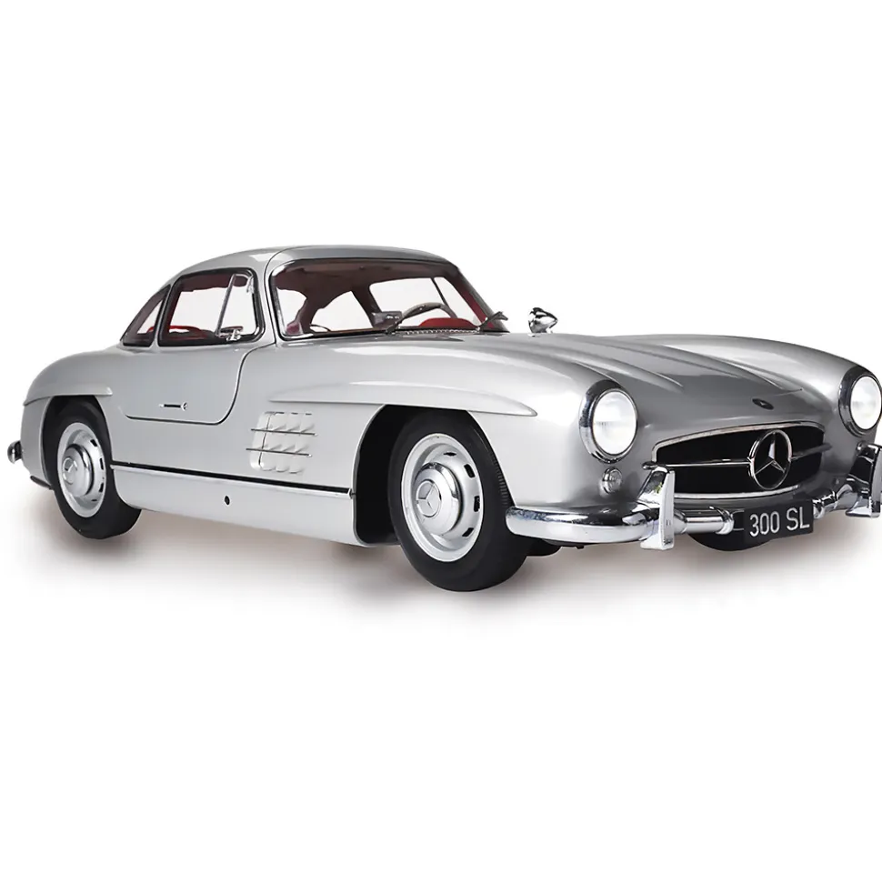 1955 Mercedes Benz 300SL Gullwing Coupe - Silver 1:8 Scale Diecast Model Car by IXO Models
