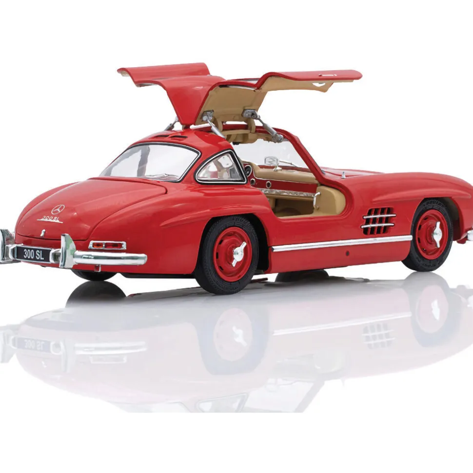 Mercedes 300 SL Gullwing 1:18 Scale Diecast Model Car by Schuco