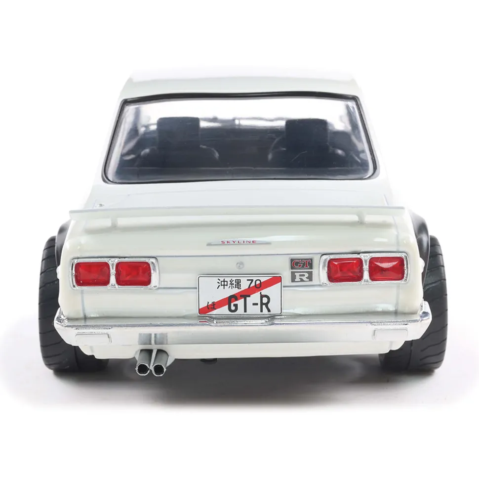 1970 Nissan Skyline (C10) Hakosuka Solido Works - Pearl White 1:18 Scale Diecast Model Car by Solido