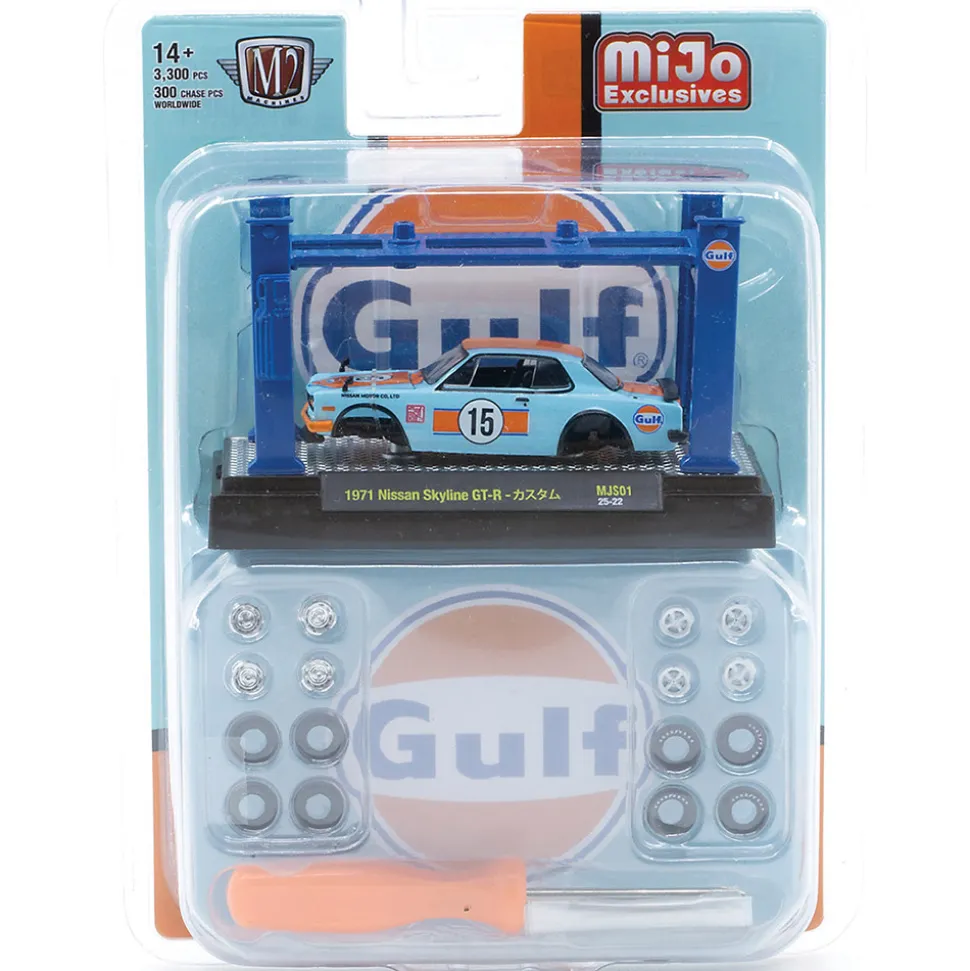 1971 Nissan Skyline 2000 GT-R GULF With 4 Post Lift and 2 Extra Set of Wheels - Blue 1:64 Scale Diecast Model Car by M2 Machines