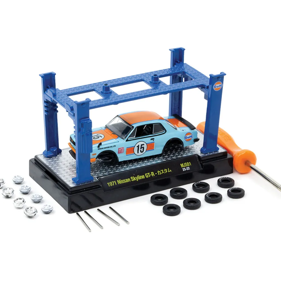 1971 Nissan Skyline 2000 GT-R GULF With 4 Post Lift and 2 Extra Set of Wheels - Blue 1:64 Scale Diecast Model Car by M2 Machines