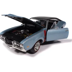 1968 Oldsmobile Holiday Coupe 442 Hemmings Muscle Machines - Code F Teal Frost 1:18 Scale Diecast Model Car by American Muscle - Ertl