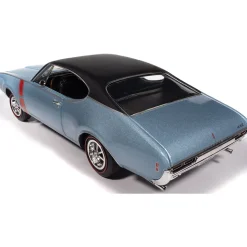 1968 Oldsmobile Holiday Coupe 442 Hemmings Muscle Machines - Code F Teal Frost 1:18 Scale Diecast Model Car by American Muscle - Ertl