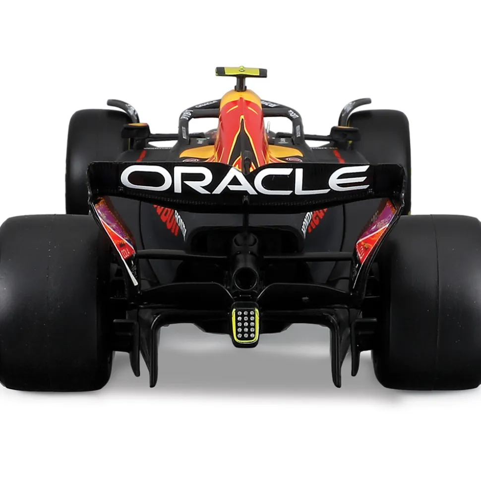 2023 Oracle F1 Red Bull RB19 w/figure - Perez #11 1:24 Scale Diecast Model Car by Bburago