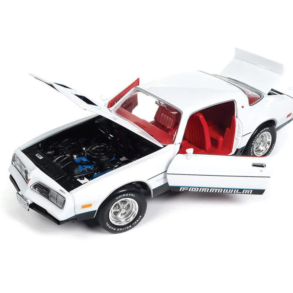 1977 Pontiac Firebird Formula 1:18 Scale Diecast Model Car by American Muscle - Ertl