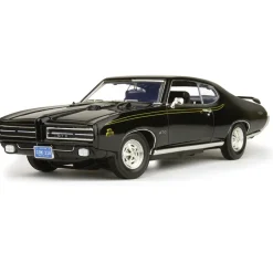 1969 Pontiac GTO Judge 1:18 Scale Diecast Model by Motormax