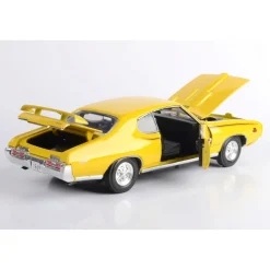 1969 Pontiac GTO Judge - Yellow 1:18 Scale Diecast Model by Motormax