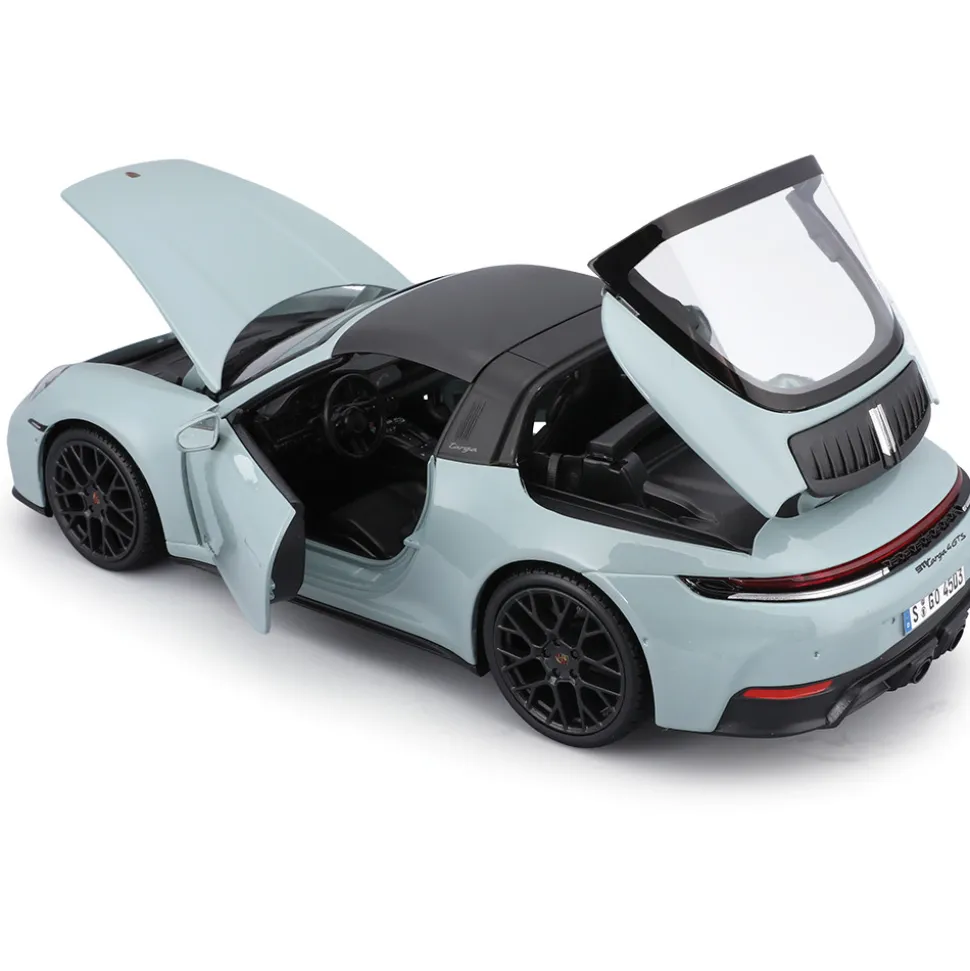 2025 Porsche 911 Carrera GTS (Hybrid) - Green 1:18 Scale Diecast Model Car by Maisto