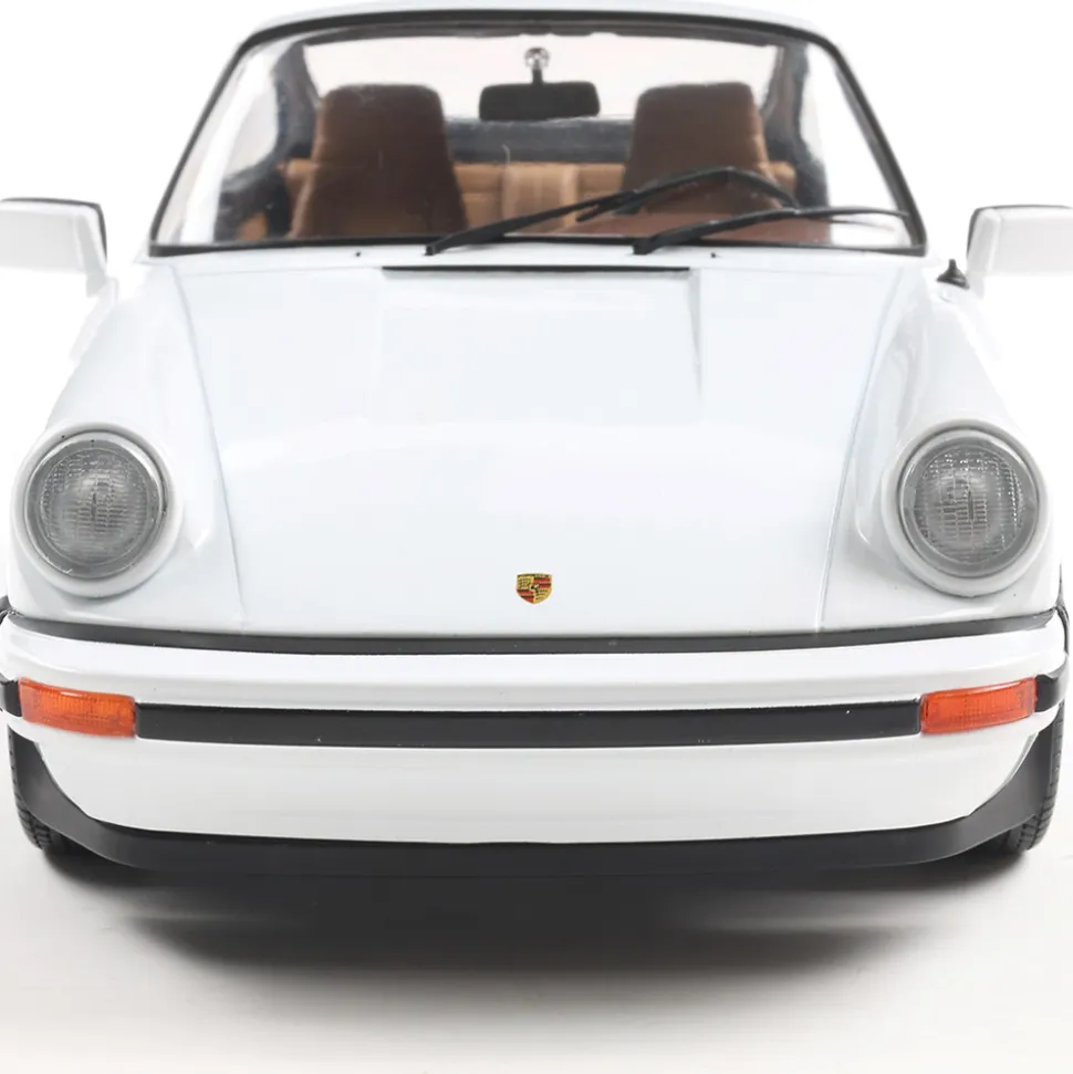 1974 Porsche 911 (930) 3.0 SC - White 1:18 Scale Diecast Model Car by Solido