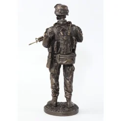 Rifleman Figurine Pacific Trading (Y8089) Polyresin by PACIFIC TRADING