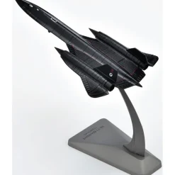 SR-71 Blackbird 1/200 Die Cast Model - AF1-0137 Lt. Col. Yielding and Lt. Col. Vida 1:200 Scale by Air Force 1