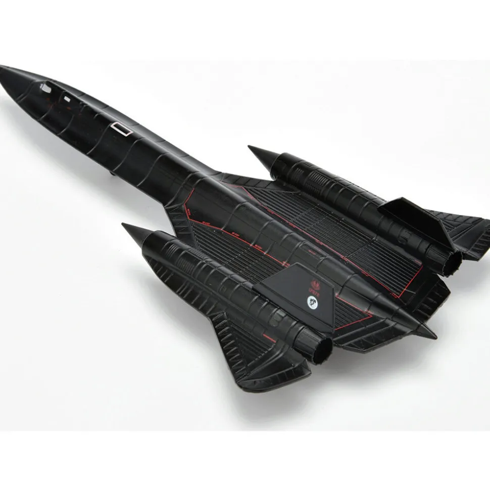SR-71 Blackbird 1/200 Die Cast Model - AF1-0137 Lt. Col. Yielding and Lt. Col. Vida 1:200 Scale by Air Force 1