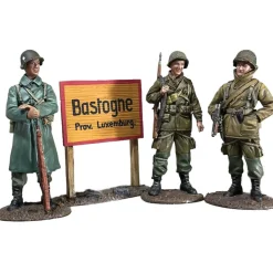 101st Airborne 327th Glider Infantry 1/30 Figure & Sign Set William Britain (25290) 1:30 scale Metal by William Britain