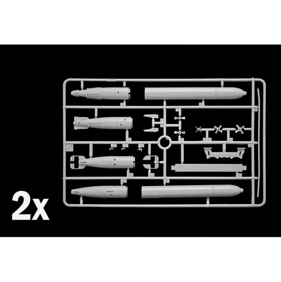 U-Boot Biber Midget Submarine 1/35 Kit Italeri (5609s) 1:35 Scale Plastic by Italeri