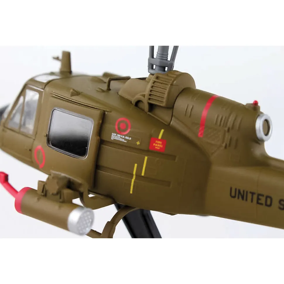 UH-1C Huey Gunship 1St Cavalry U.S. Army 1:87 Scale Diecast Model by Postage Stamp