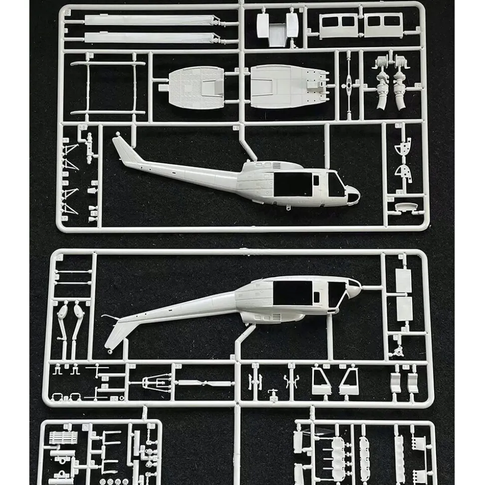 UH-1D Iroquois 1/72 Kit 1:72 Scale Plastic Model Kit by Italeri