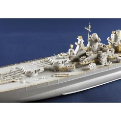 USS Montana BB-67 1/350 Kit TRUMPETER (705372) 1:350 Scale Plastic by Trumpeter